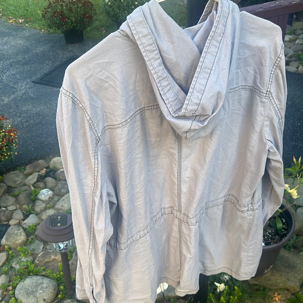 Light Gray Hooded Jacket - Picture 4 of 4